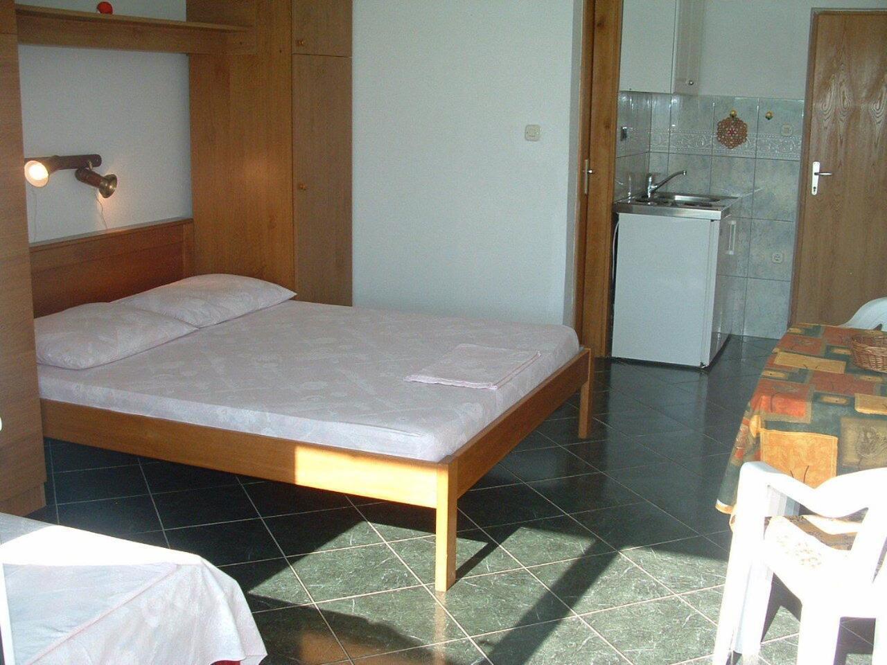 Apartments Tonka Vinišće Εξωτερικό φωτογραφία