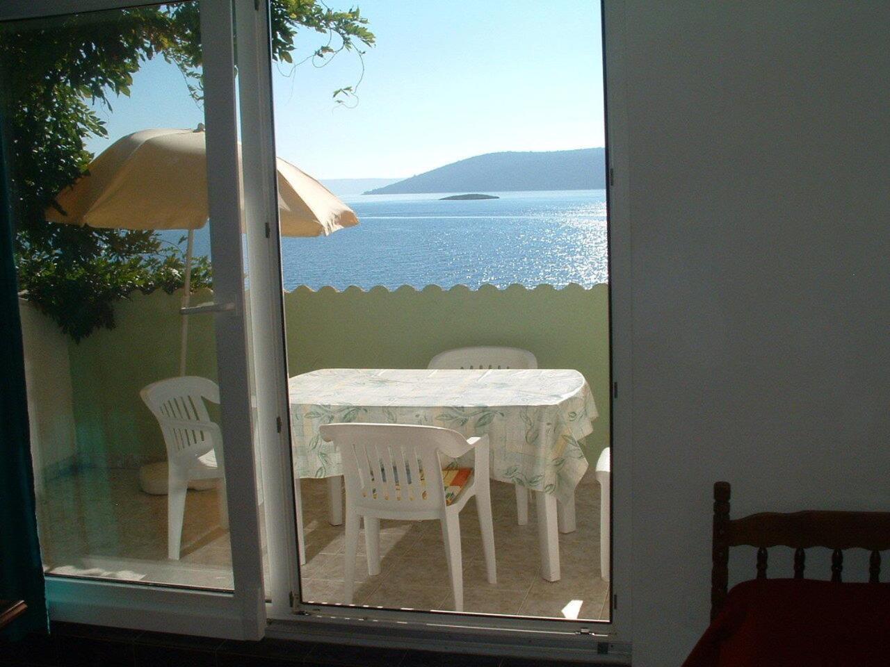 Apartments Tonka Vinišće Εξωτερικό φωτογραφία