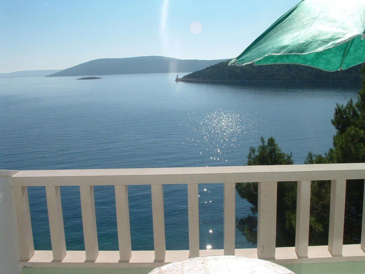 Apartments Tonka Vinišće Εξωτερικό φωτογραφία